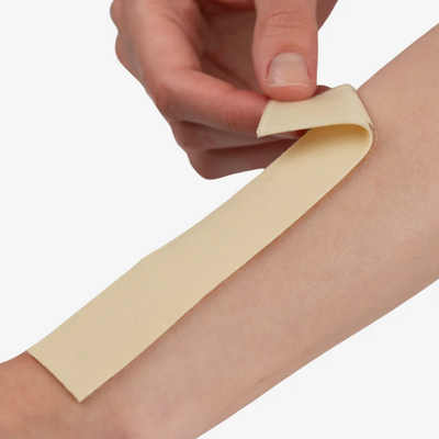 Parches en Tiras para Cicatrices de Silicón de Alto Grado Médico Newgel | 4 piezas | Beige y Transparente